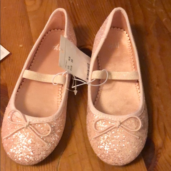 h and m flat shoes